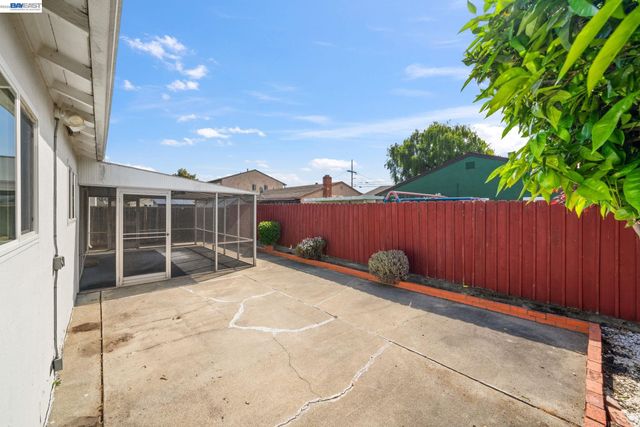 1758 Via Lobos, San Lorenzo, CA 94580