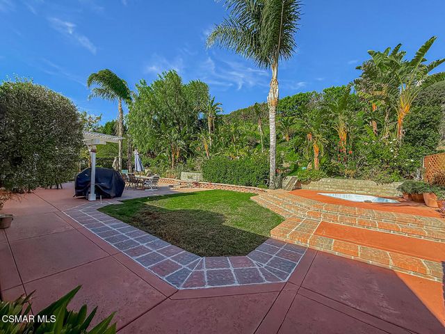 2189 Latham Street, Simi Valley, CA 93065
