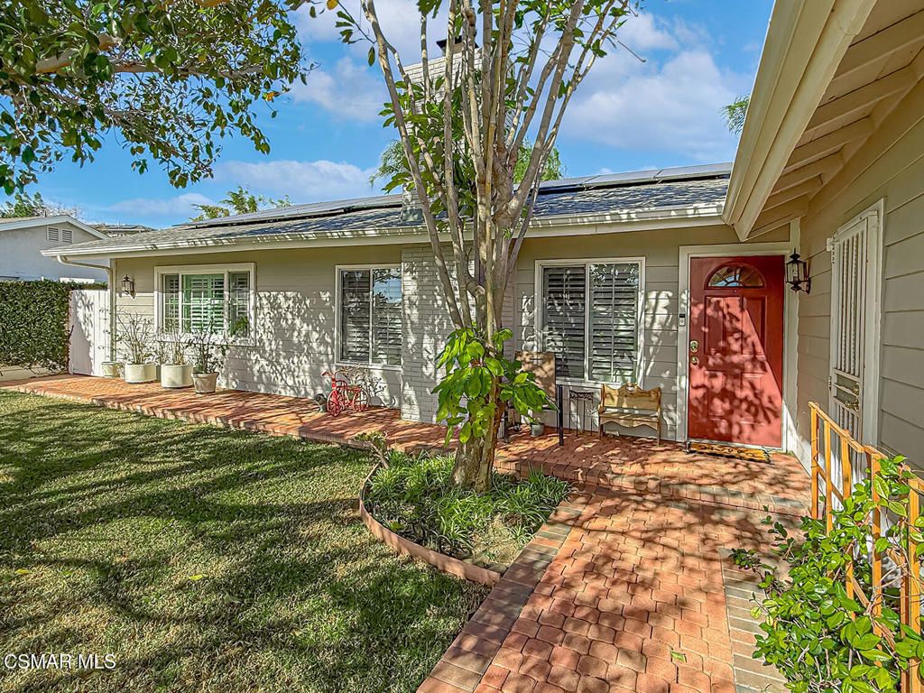 2189 Latham Street, Simi Valley, CA 93065