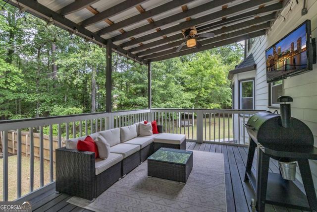 135 London Berry Court, Tyrone, GA 30290