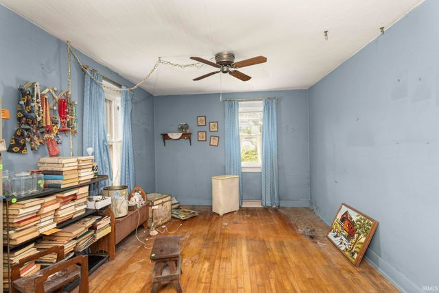 915 Jackson Street, Mishawaka, IN 46544