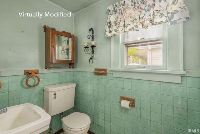 915 Jackson Street, Mishawaka, IN 46544