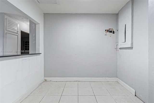 20520 NW 21st Ave, Miami Gardens, FL 33056