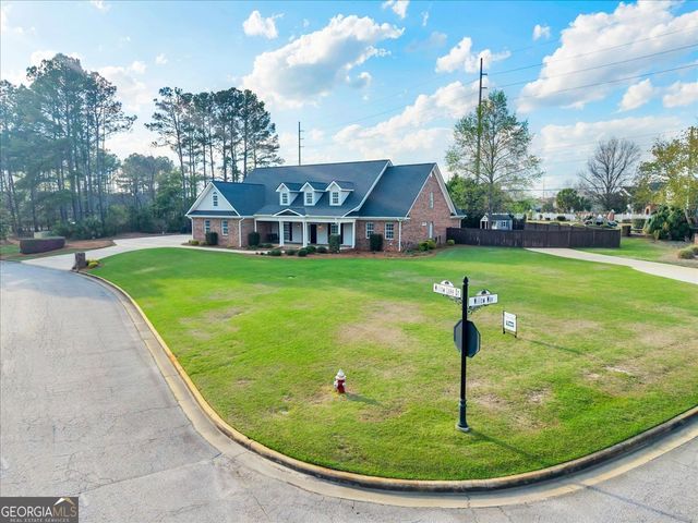 32 Willow Lake Drive, Warner Robins, GA 31093