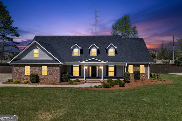 32 Willow Lake Drive, Warner Robins, GA 31093