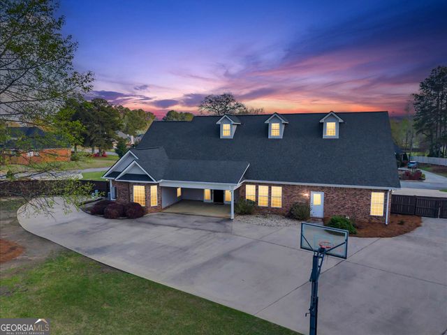 32 Willow Lake Drive, Warner Robins, GA 31093