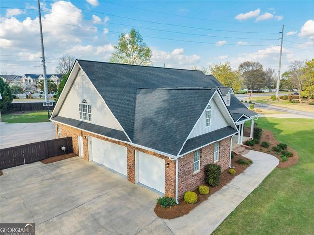 32 Willow Lake Drive, Warner Robins, GA 31093
