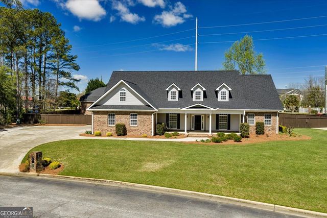 32 Willow Lake Drive, Warner Robins, GA 31093