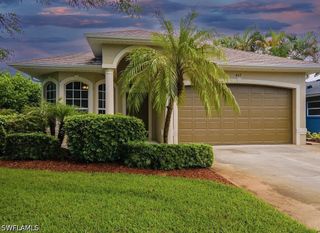 847 98th AVE N, Naples, FL 34108