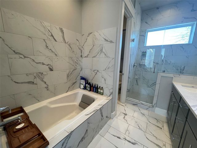 902 Martin Street A, Houston, TX 77018