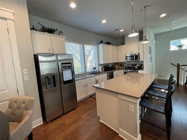 902 Martin Street A, Houston, TX 77018
