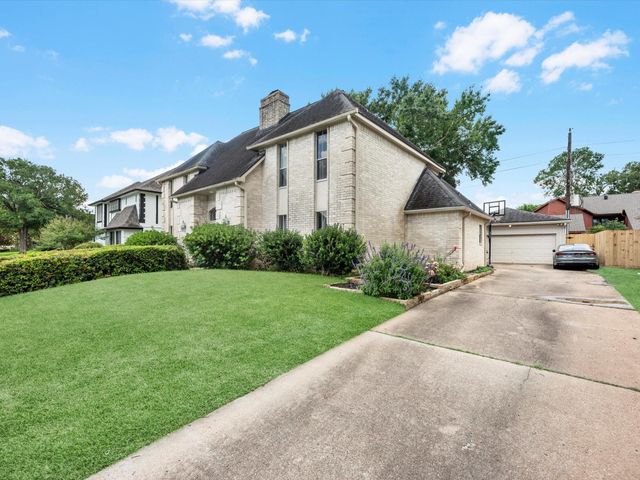 1523 Plantation Drive, Richmond, TX 77406