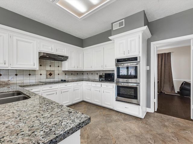 1523 Plantation Drive, Richmond, TX 77406