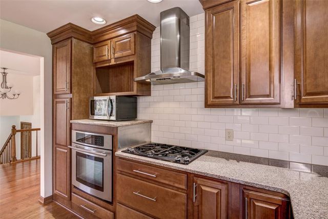 2916 Trinity Street, Eau Claire, WI 54703
