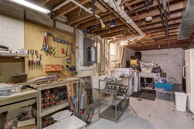 2916 Trinity Street, Eau Claire, WI 54703