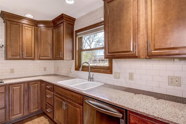 2916 Trinity Street, Eau Claire, WI 54703