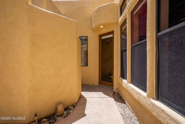 110 Post Way, Tubac, AZ 85646