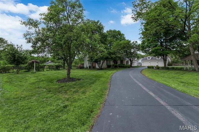 18321 Allenton Trail Terrace, Wildwood, MO 63069