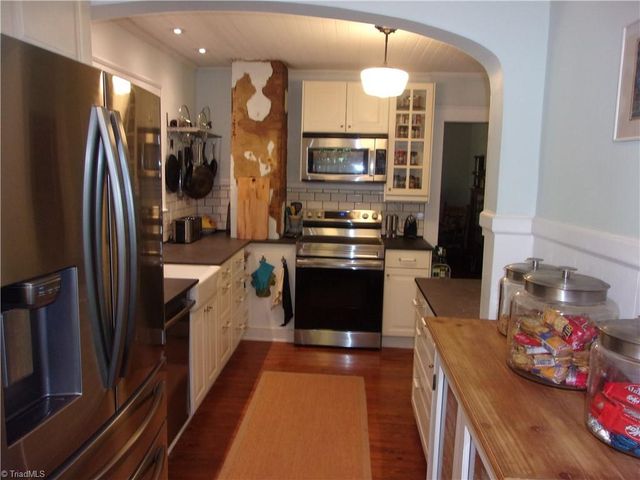 1247 Sunset Drive, Asheboro, NC 27205