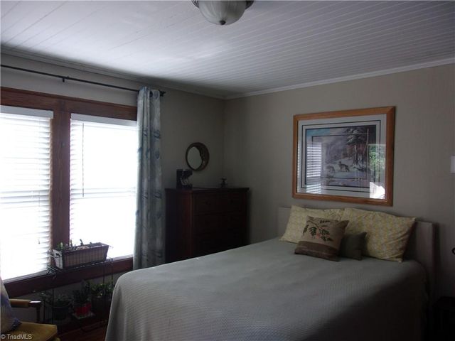 1247 Sunset Drive, Asheboro, NC 27205