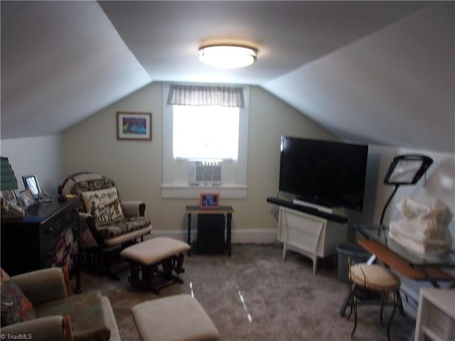 1247 Sunset Drive, Asheboro, NC 27205
