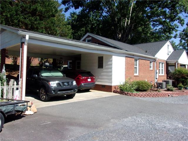 1247 Sunset Drive, Asheboro, NC 27205