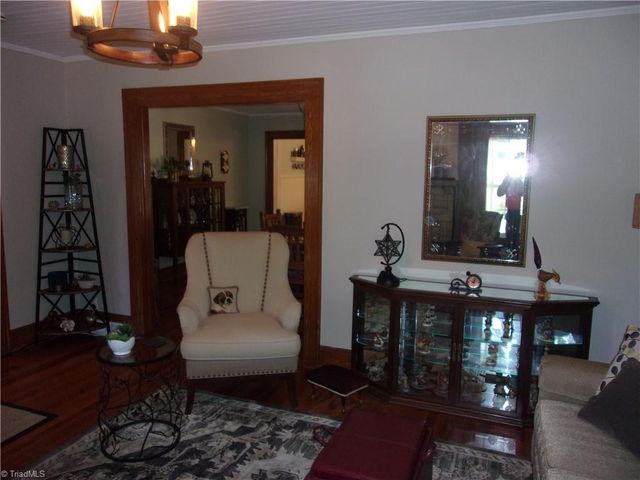 1247 Sunset Drive, Asheboro, NC 27205