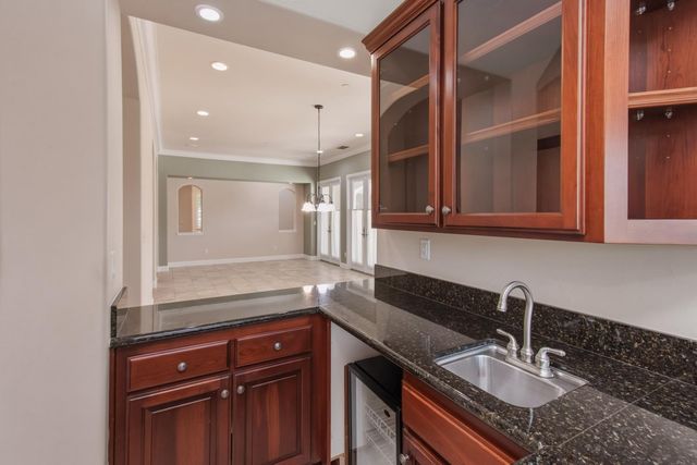 2121 Ladera Dr, Lincoln, CA 95648