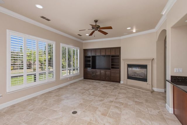2121 Ladera Dr, Lincoln, CA 95648