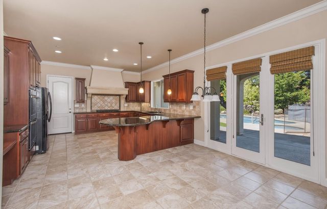 2121 Ladera Dr, Lincoln, CA 95648