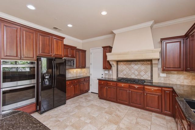 2121 Ladera Dr, Lincoln, CA 95648