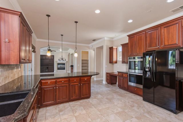 2121 Ladera Dr, Lincoln, CA 95648