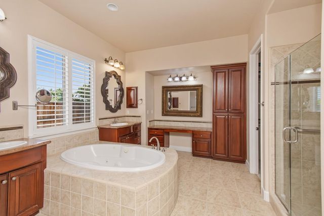 2121 Ladera Dr, Lincoln, CA 95648