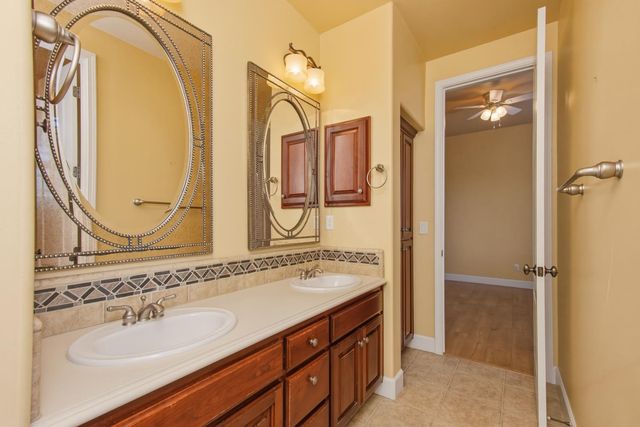 2121 Ladera Dr, Lincoln, CA 95648