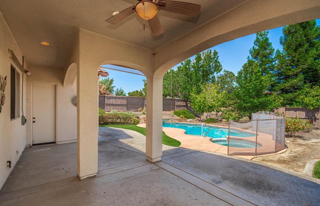2121 Ladera Dr, Lincoln, CA 95648