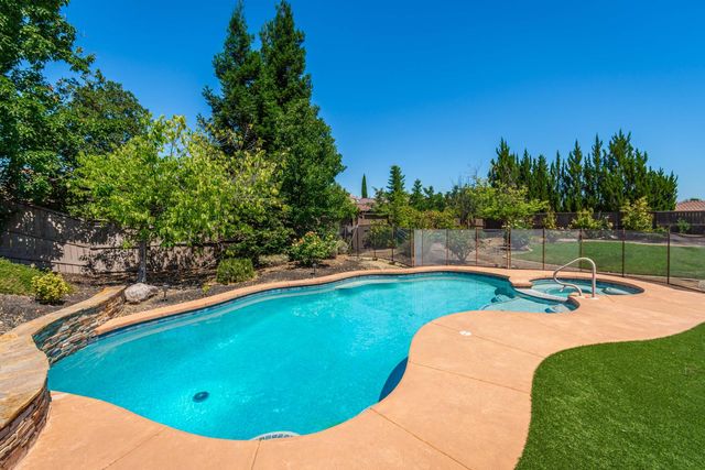 2121 Ladera Dr, Lincoln, CA 95648