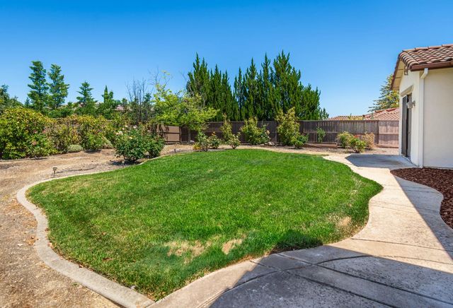 2121 Ladera Dr, Lincoln, CA 95648