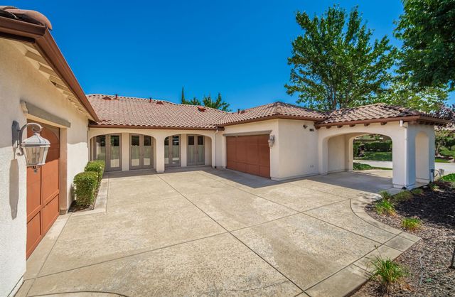 2121 Ladera Dr, Lincoln, CA 95648