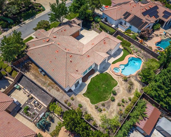 2121 Ladera Dr, Lincoln, CA 95648