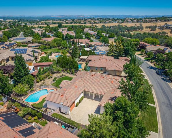 2121 Ladera Dr, Lincoln, CA 95648