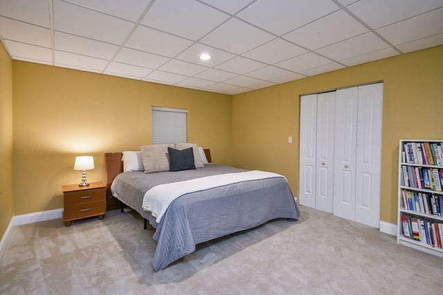 830 N Sleight Street, Naperville, IL 60563