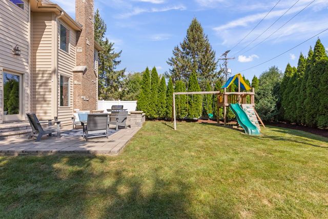 830 N Sleight Street, Naperville, IL 60563