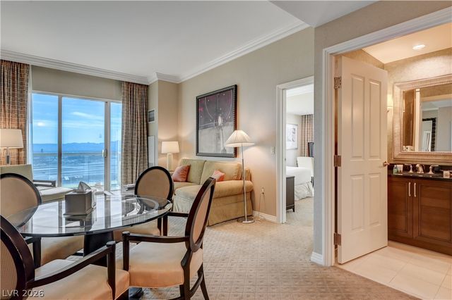 135 HARMON Avenue 702, Las Vegas, NV 89109