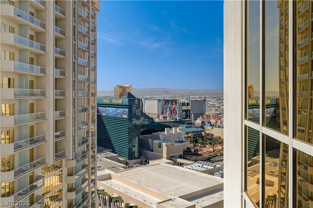 135 HARMON Avenue 702, Las Vegas, NV 89109