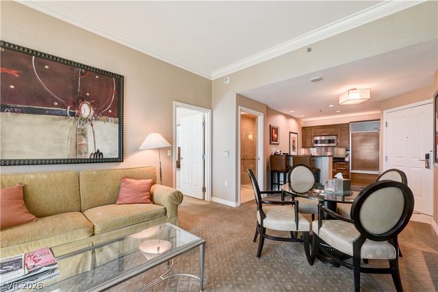 135 HARMON Avenue 702, Las Vegas, NV 89109