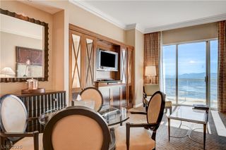 135 HARMON Avenue 702, Las Vegas, NV 89109