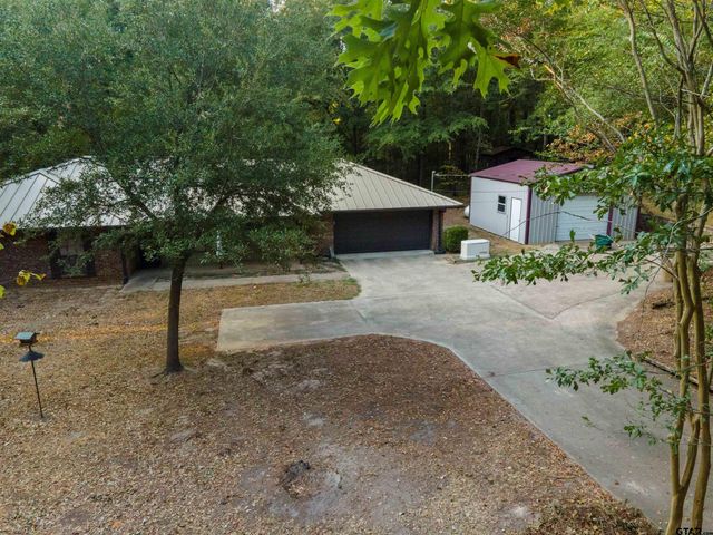 15236 Hillview Rd, Tyler, TX 75703
