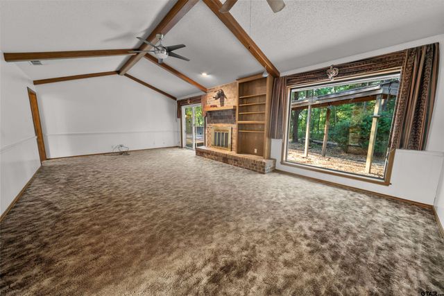 15236 Hillview Rd, Tyler, TX 75703