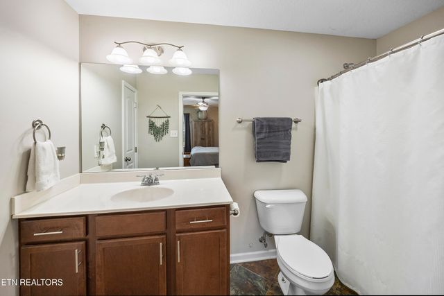 8033 Cambridge Reserve Drive, Knoxville, TN 37924