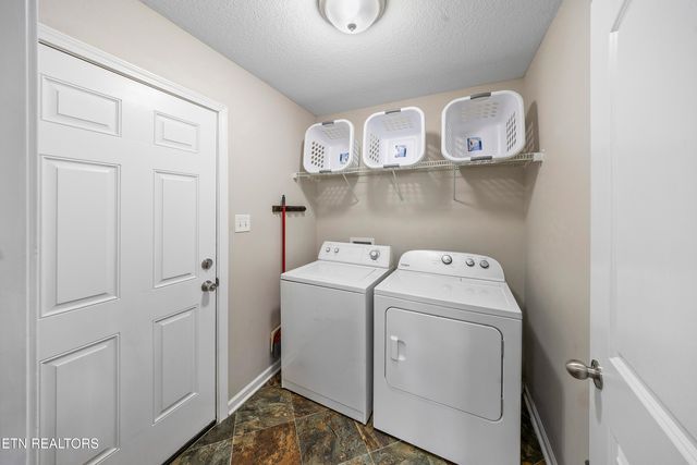 8033 Cambridge Reserve Drive, Knoxville, TN 37924